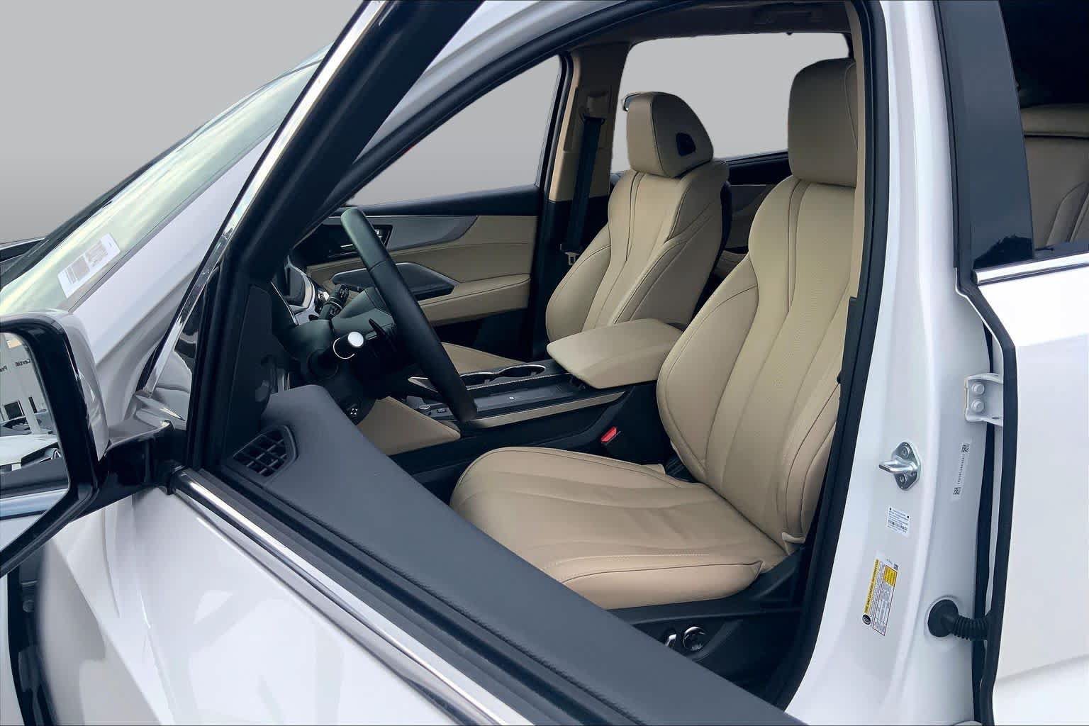 Used 2026 Acura MDX w/ Technology Package FWD image 8