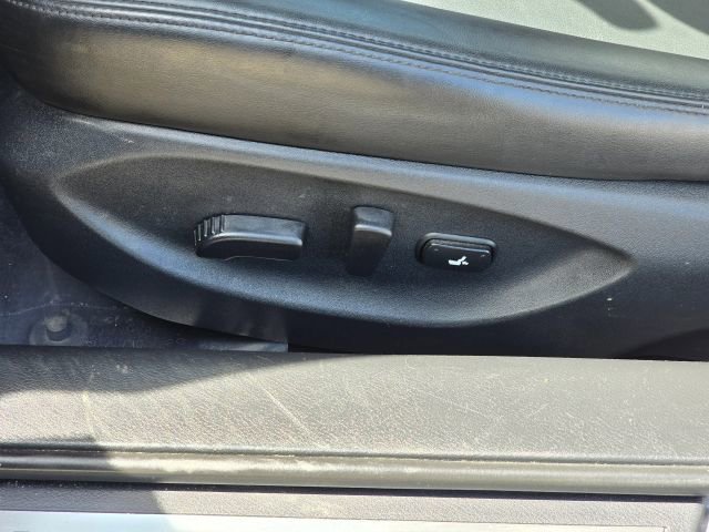 Used 2018 INFINITI Q50 Luxe w/ Essential Package (3.0T Luxe) image 11