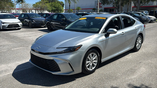 Used 2026 Toyota Camry LE FWD image 3
