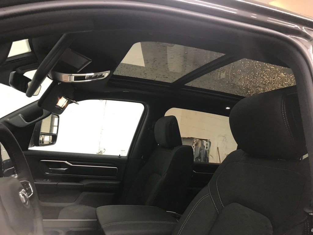 New 2026 RAM 1500 4x4 Crew Cab image 33