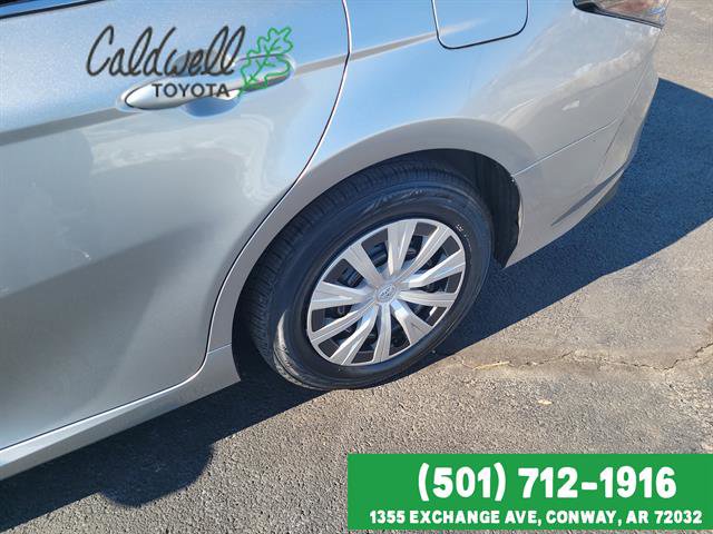 Used 2022 Toyota Camry LE image 9