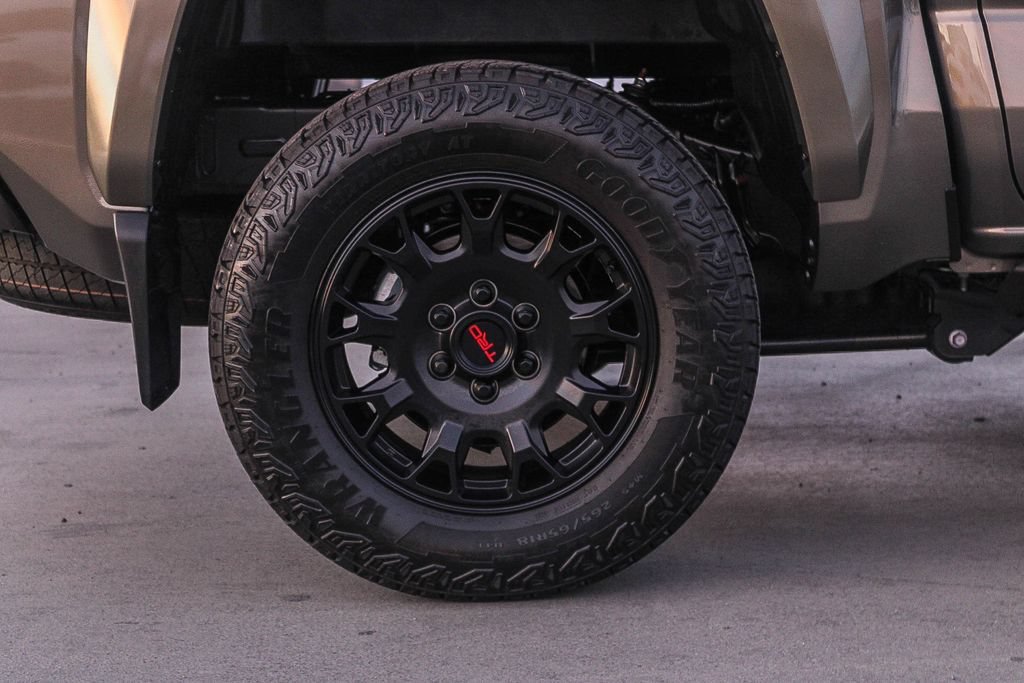 Used 2026 Toyota Tacoma TRD Sport RWD image 12