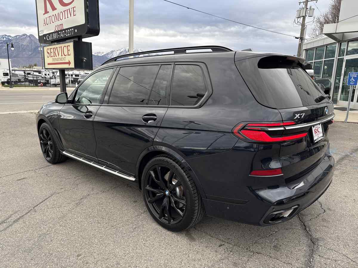 Used 2023 BMW X7 xDrive40i w/ Executive Package image 7