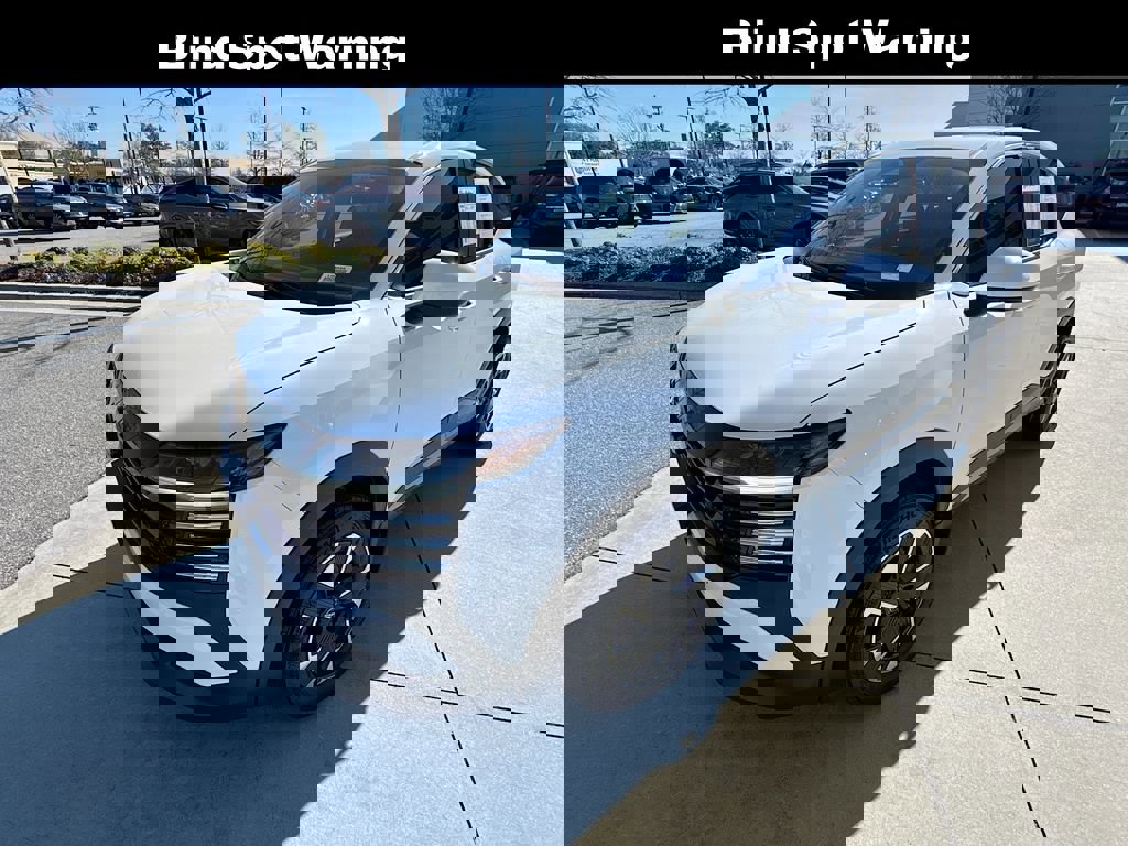 Used 2025 Nissan Kicks SV image 5