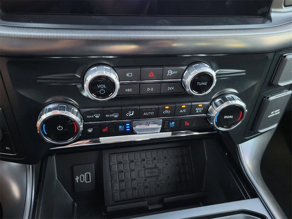 New 2025 Ford F150 Lariat w/ Equipment Group 502A High image 17