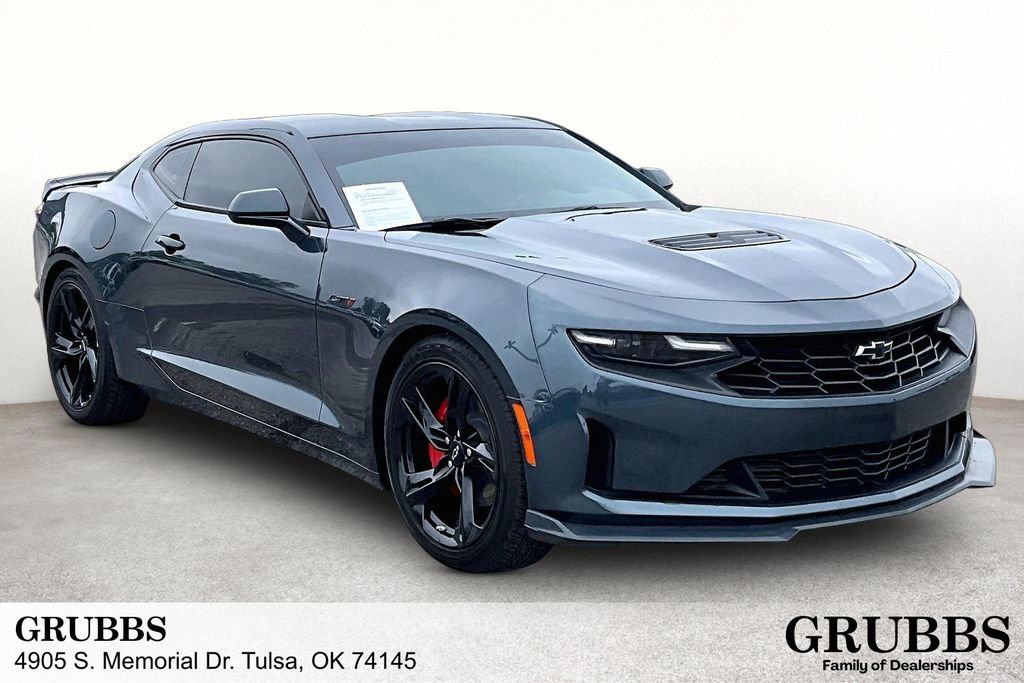 Used 2023 Chevrolet Camaro LT RWD image 1