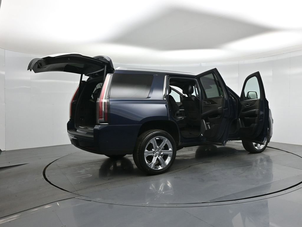 Used 2020 Cadillac Escalade Platinum image 6