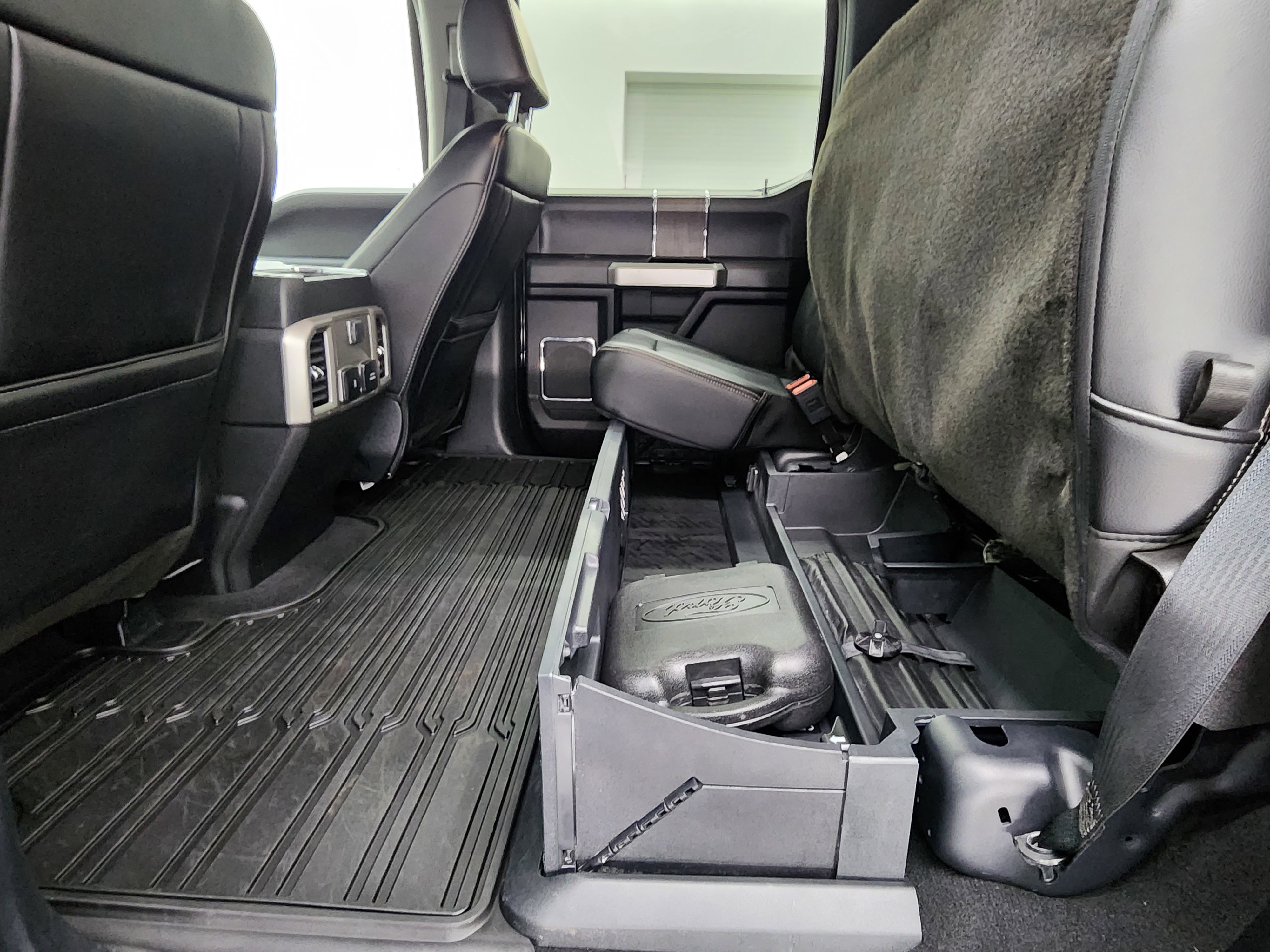 Used 2021 Ford F250 Lariat w/ Chrome Package image 35