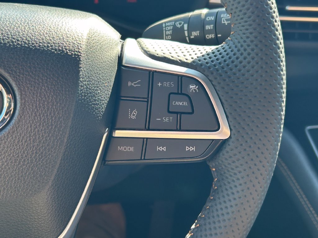 New 2026 Toyota Sienna XLE Woodland Edition AWD/4WD image 44