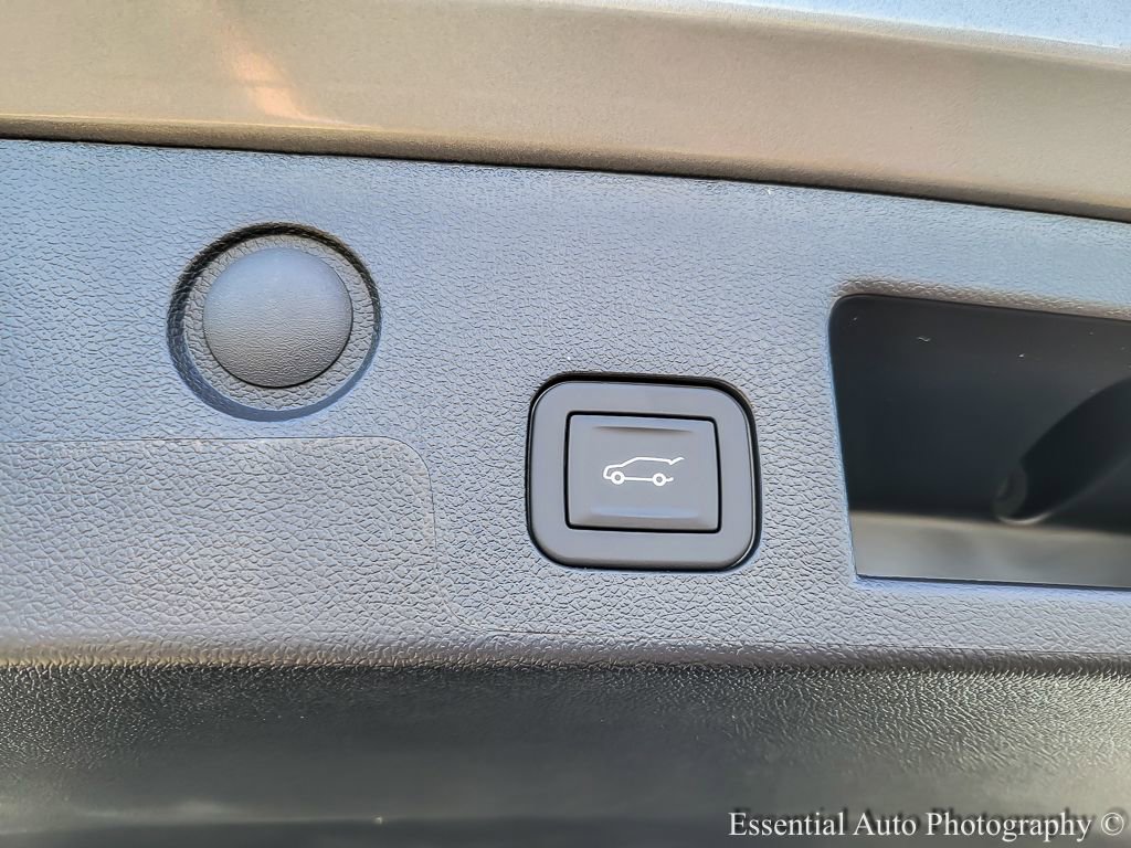 New 2026 Chevrolet Equinox LT w/ Convenience Package II image 17