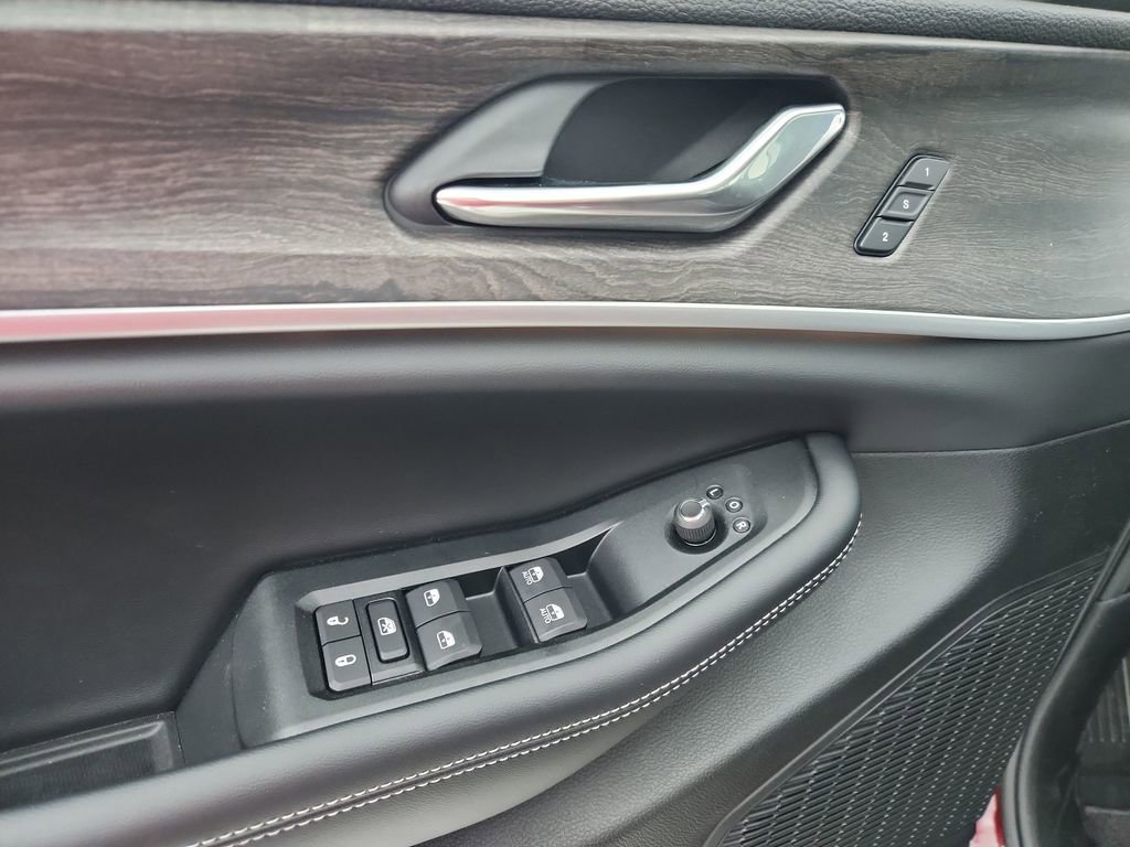 New 2025 Jeep Grand Cherokee L Limited image 20