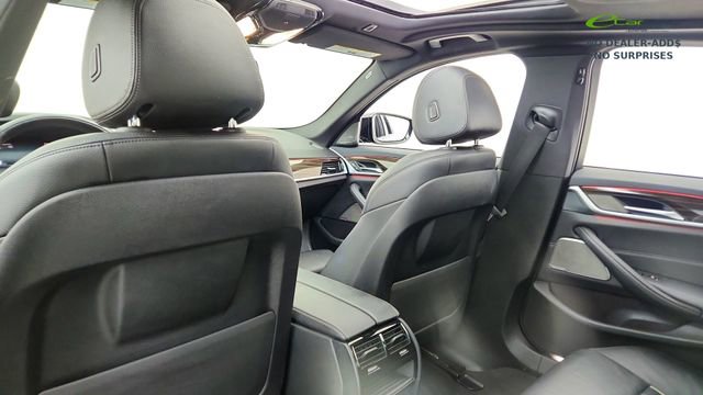 Used 2021 BMW 530i w/ Premium Package RWD image 30