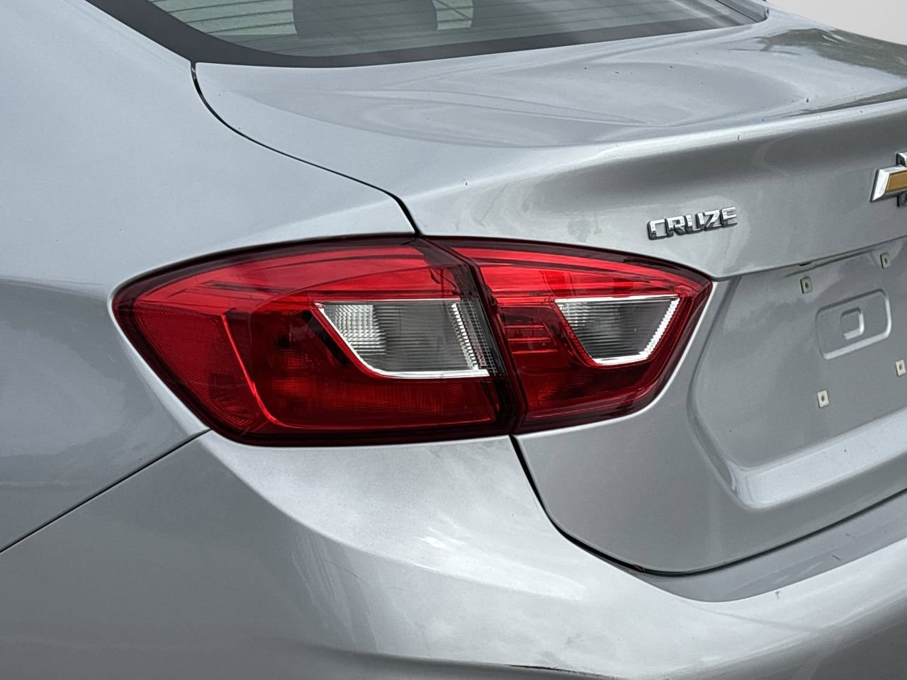 Used 2019 Chevrolet Cruze LS w/ LS Fleet Convenience Package FWD image 7
