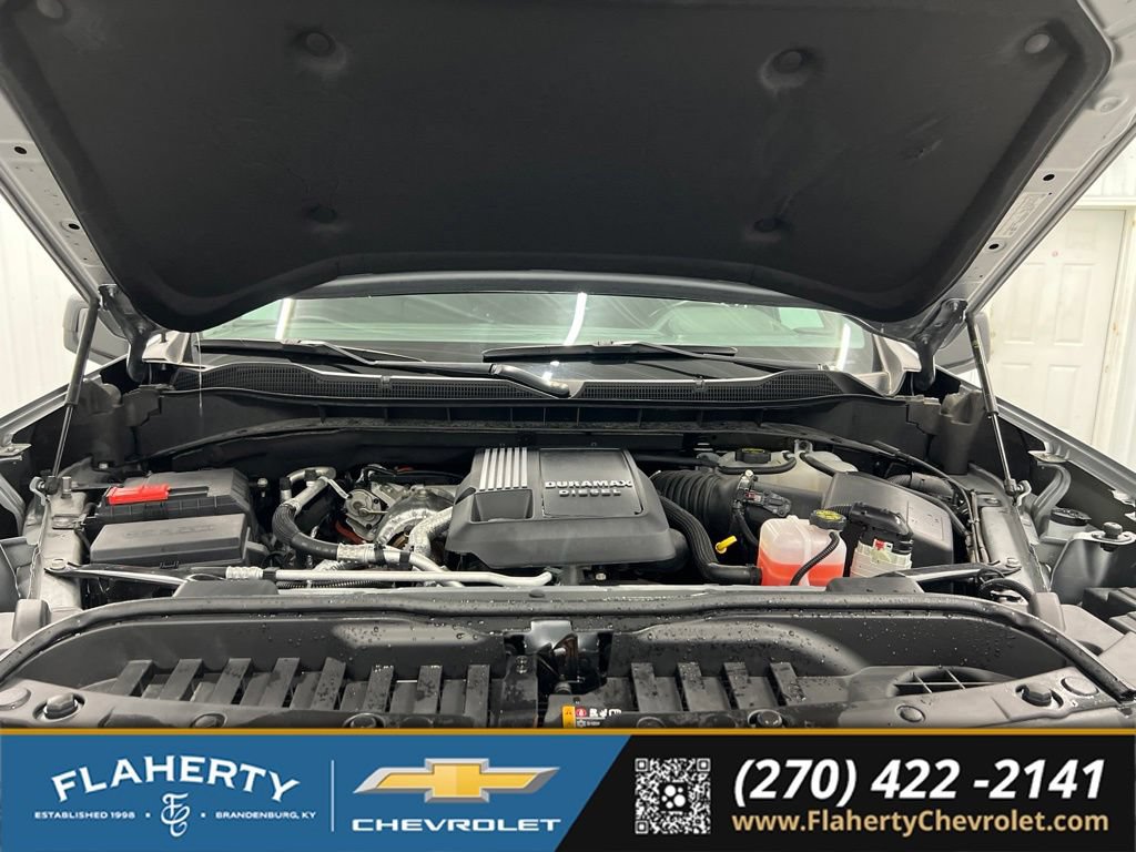 Used 2025 Chevrolet Silverado 1500 LT Trail Boss w/ Convenience Package II AWD/4WD image 16