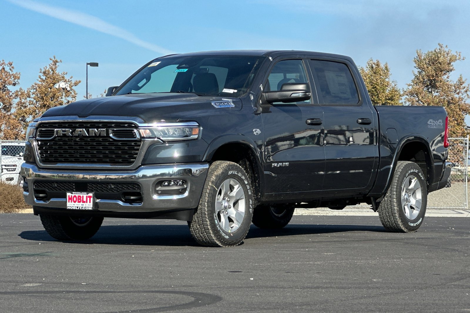 New 2026 RAM 1500 4x4 Crew Cab image 7