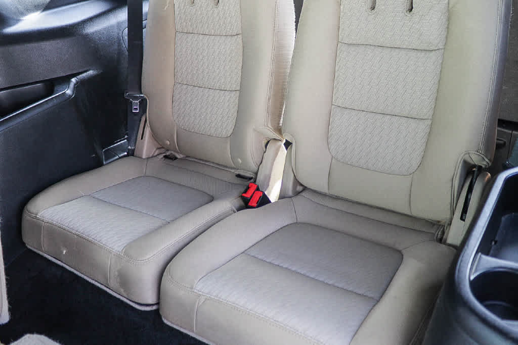 Used 2016 Ford Explorer FWD image 19