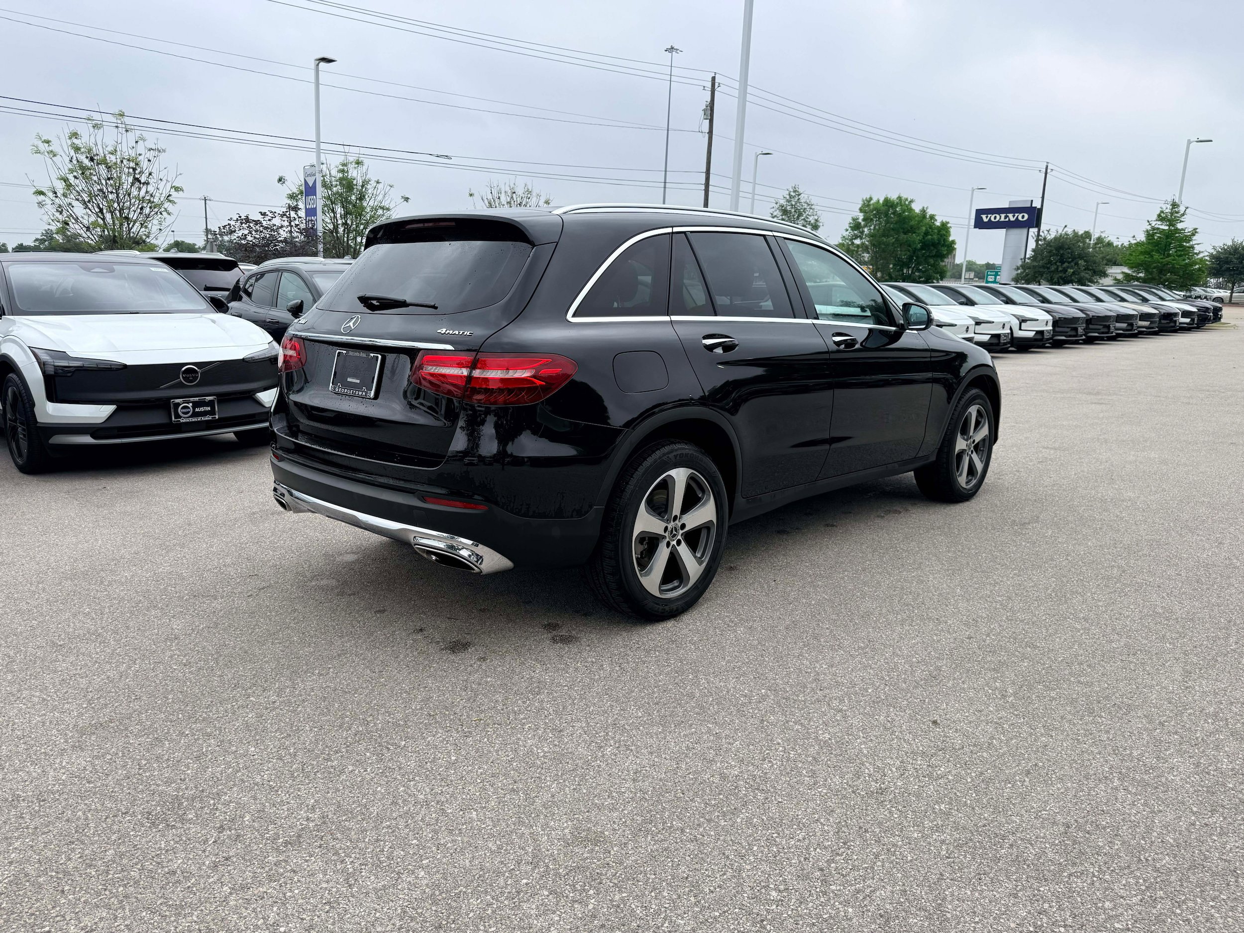 Used 2019 Mercedes-Benz GLC 300 4MATIC image 5