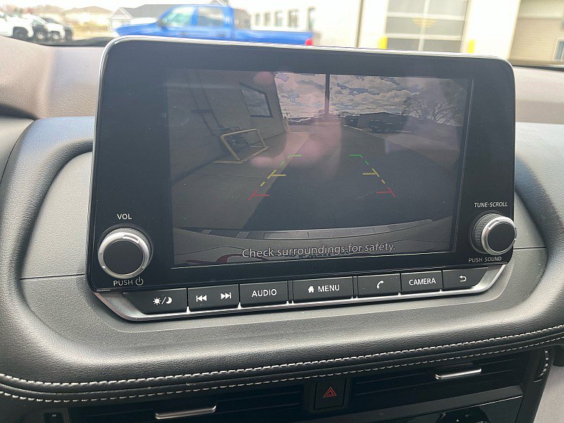 Used 2023 Nissan Rogue SV AWD/4WD image 33