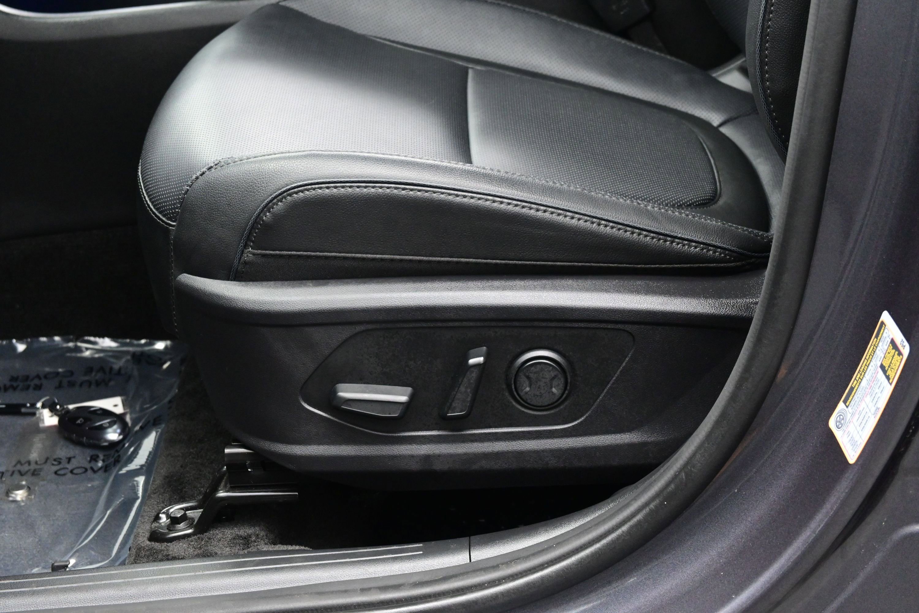 Certified 2025 Hyundai Tucson Limited AWD/4WD image 11