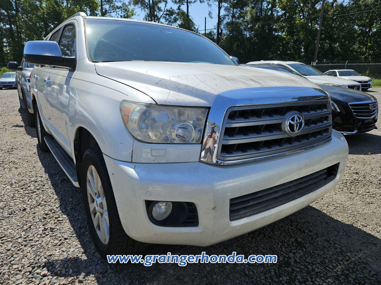 Used 2015 Toyota Sequoia Platinum RWD image 3