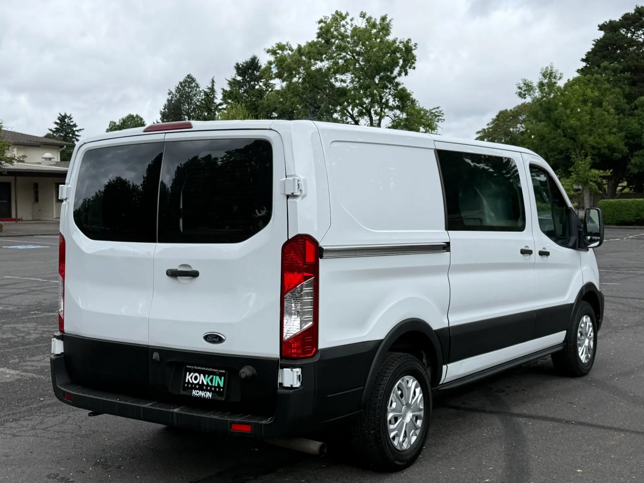 Used 2021 Ford Transit 150 Low Roof w/ Load Area Protection Package RWD image 6