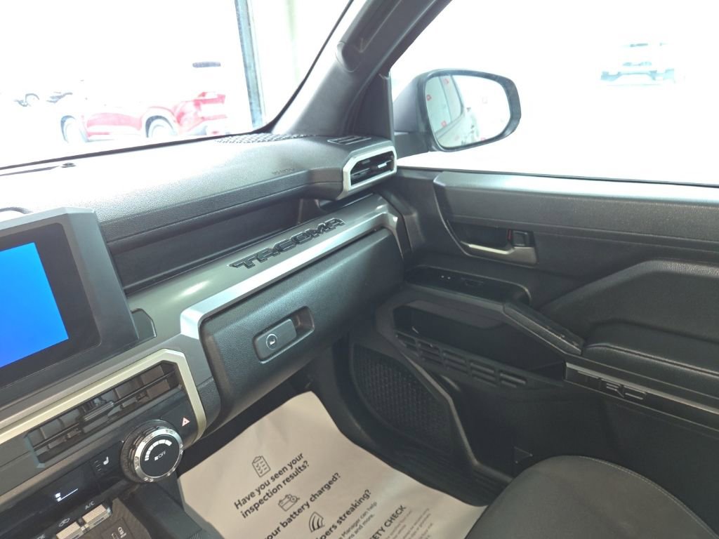 Used 2024 Toyota Tacoma TRD Sport image 22