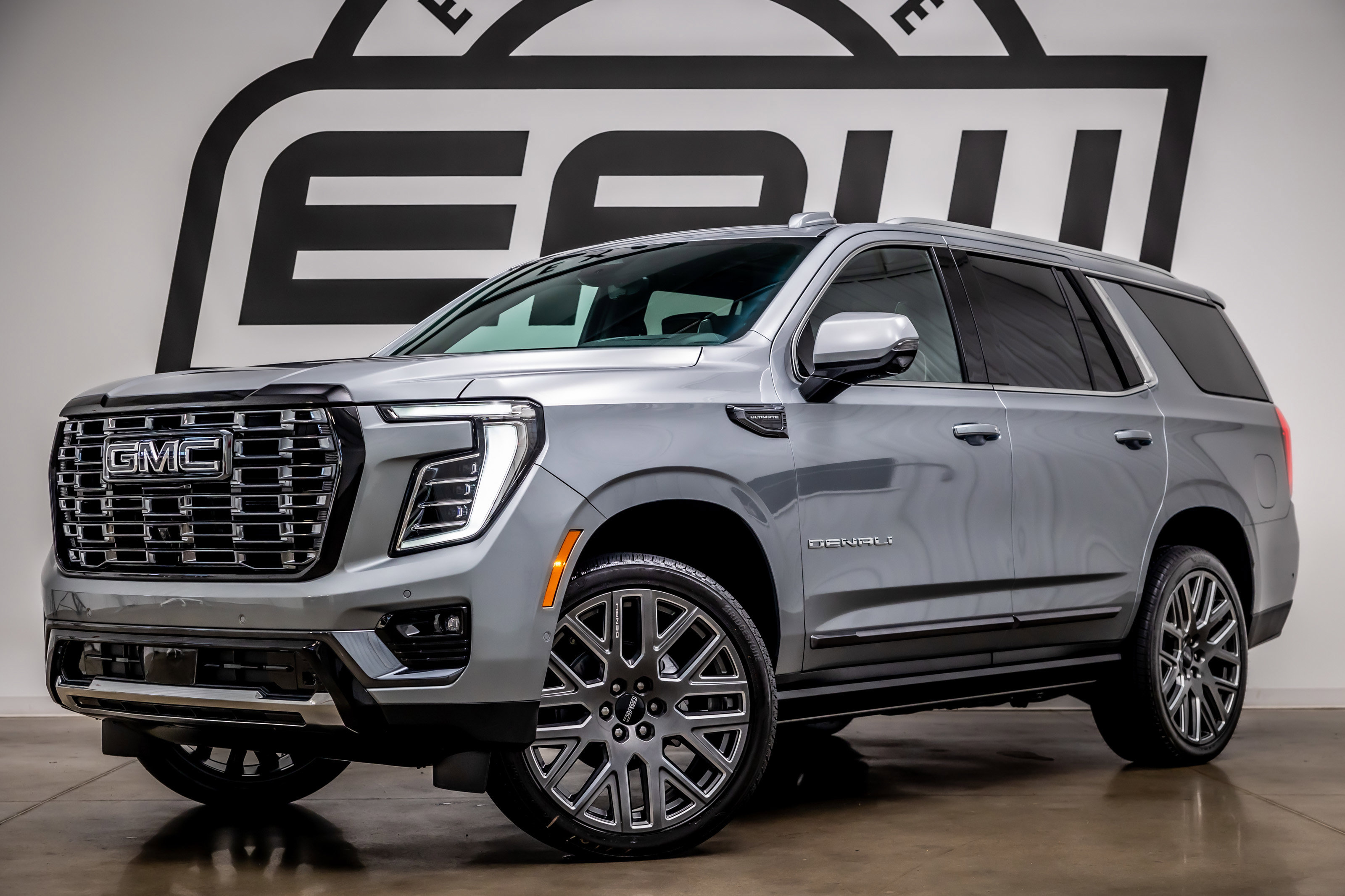 Used 2025 GMC Yukon Denali Ultimate w/ LPO, Floor Liner Package image 1