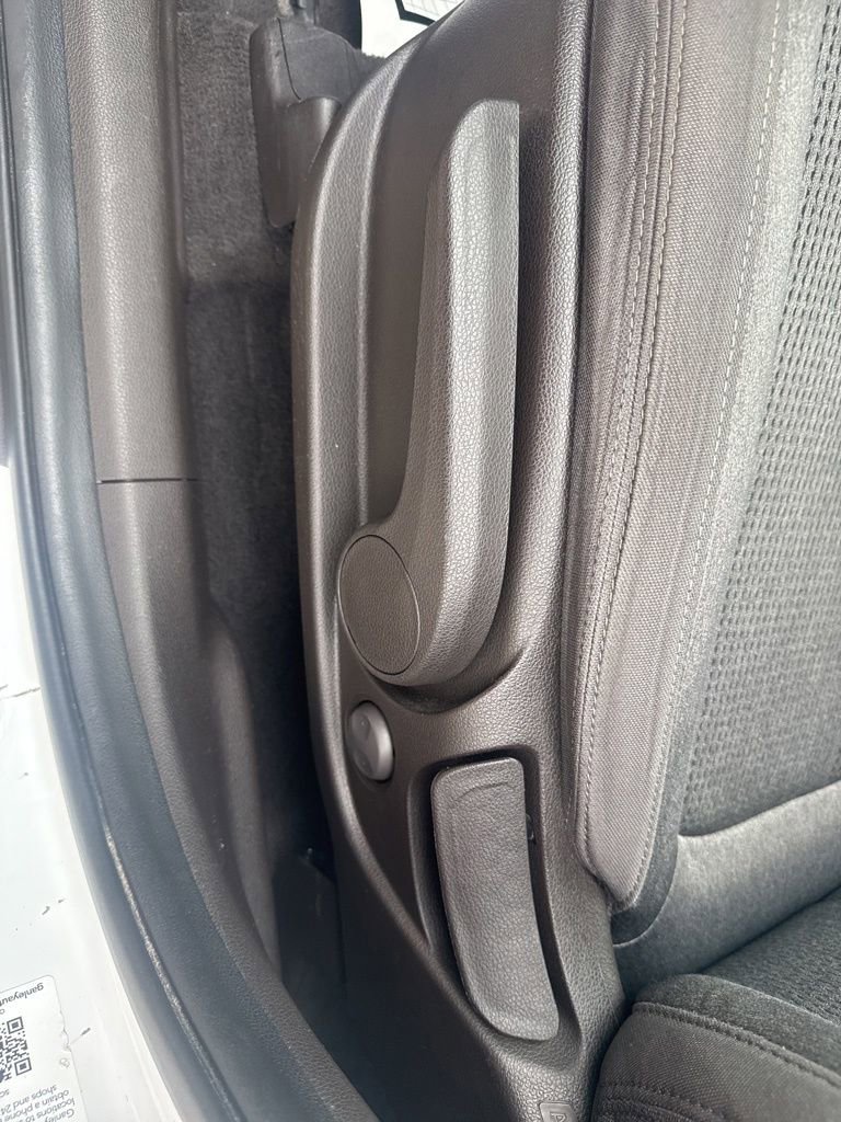 Used 2020 Hyundai Santa Fe SE image 53