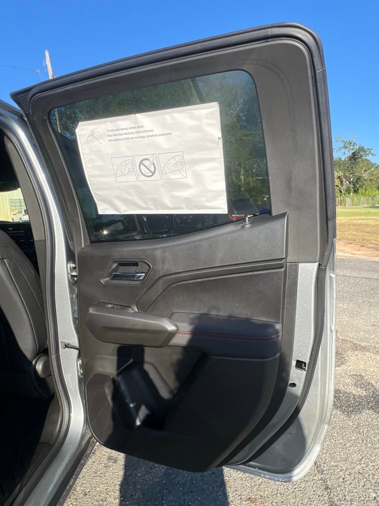 New 2025 Chevrolet Colorado Z71 w/ Technology Package image 17