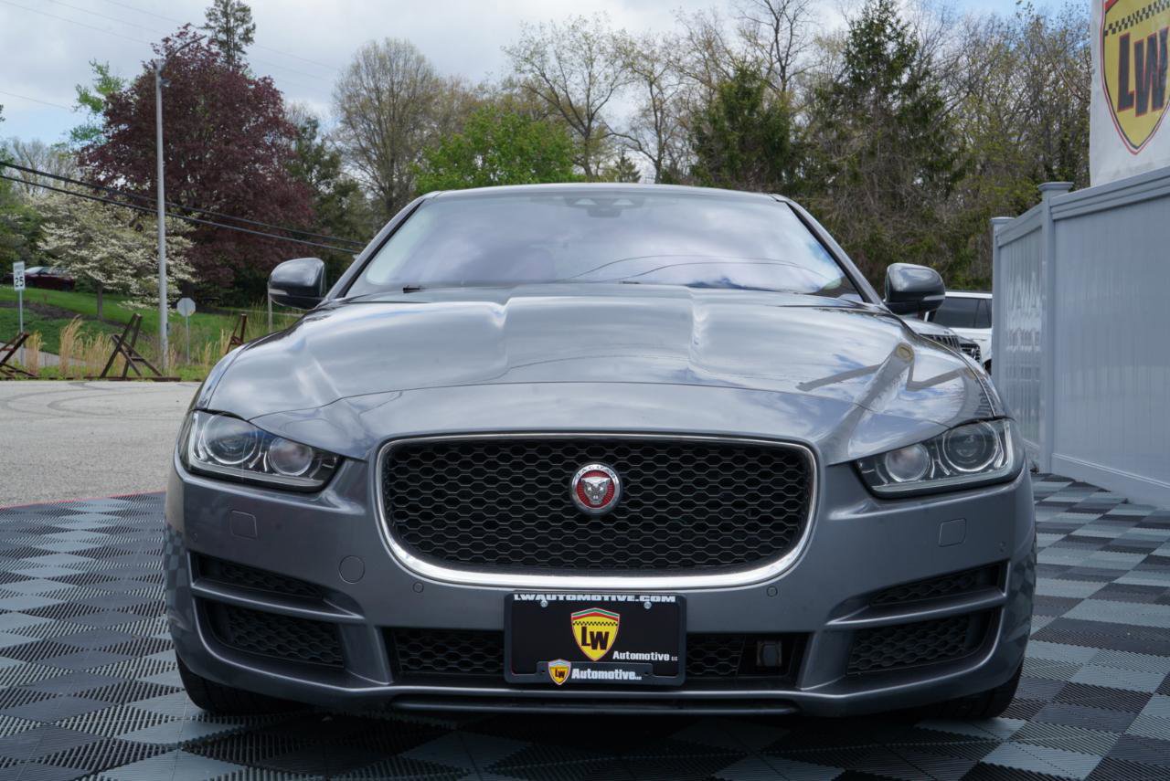 Used 2018 Jaguar XE Prestige AWD/4WD image 15