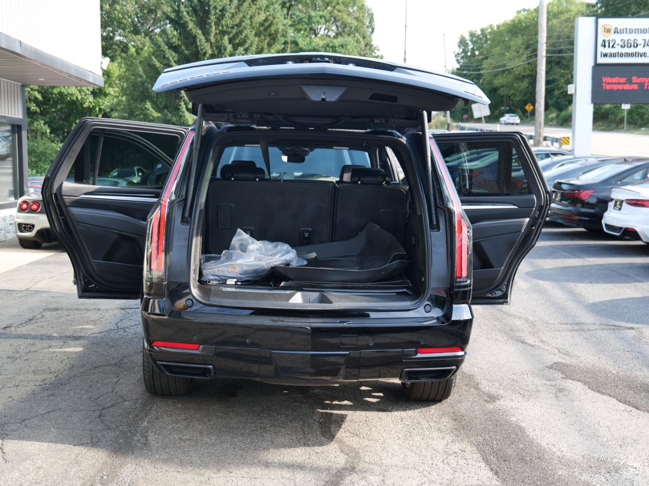 Used 2025 Cadillac Escalade Sport w/ Touring Package image 60