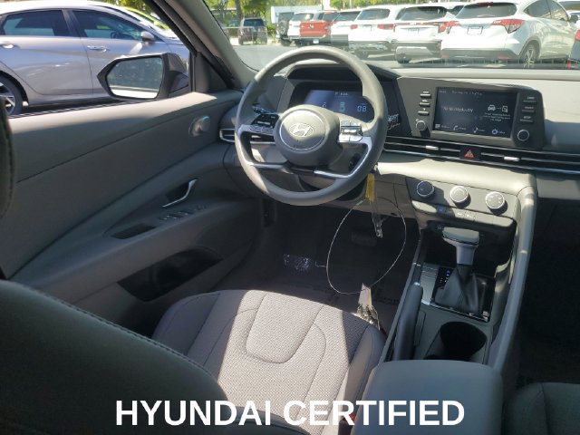 Certified 2026 Hyundai Elantra SE FWD image 20