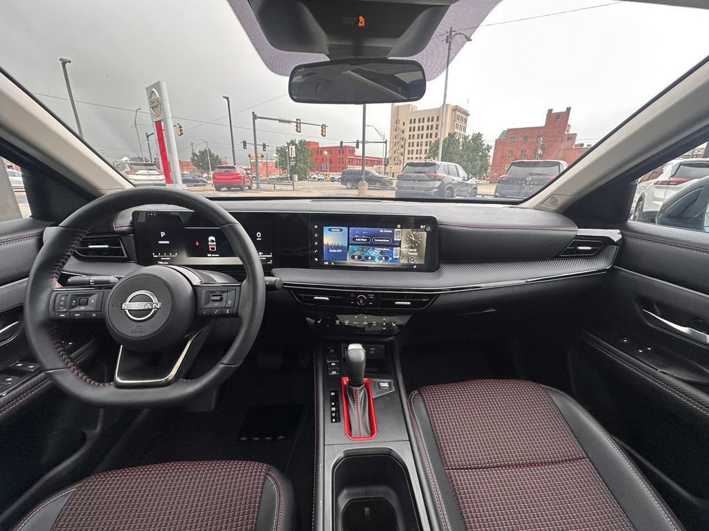 Certified 2025 Nissan Kicks SR w/ SR Premium Package AWD/4WD image 21