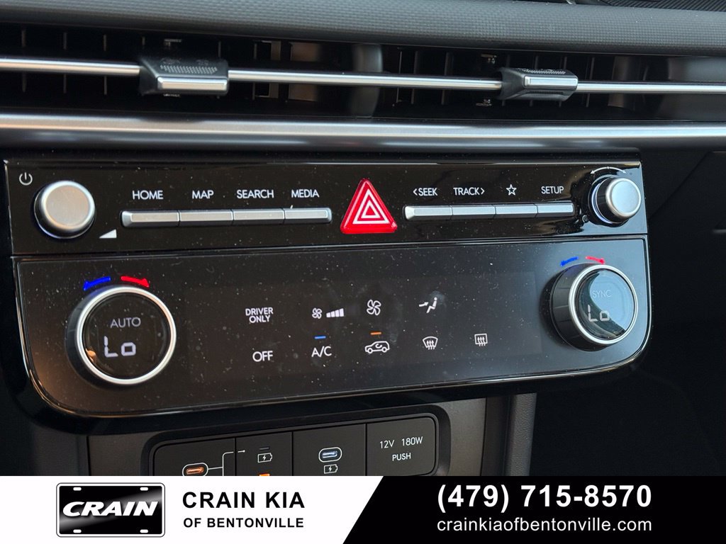 Used 2026 Hyundai Tucson Blue SE w/ Tow & Go Package AWD/4WD image 17