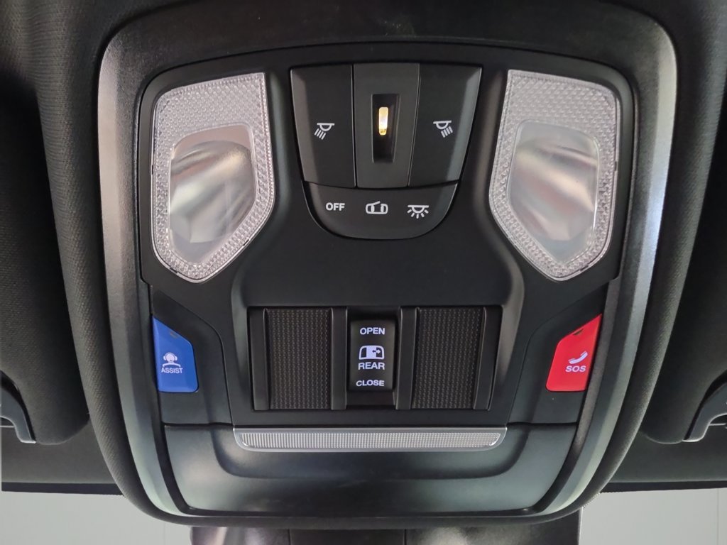 New 2026 RAM 2500 Big Horn AWD/4WD image 32