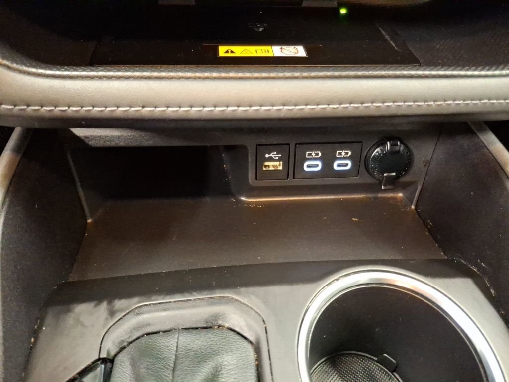 Used 2023 Toyota Highlander XLE image 28