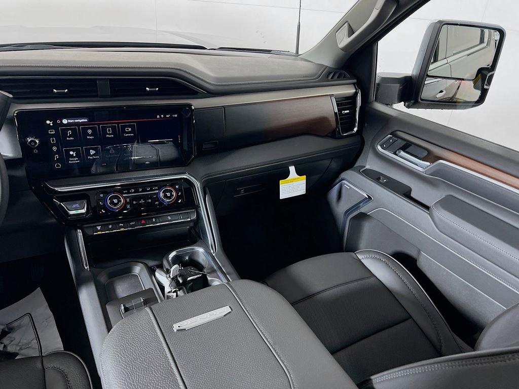 New 2026 GMC Sierra 3500 Denali w/ Denali Reserve Package image 17