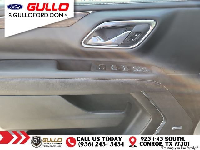 Used 2023 Chevrolet Suburban Premier image 19