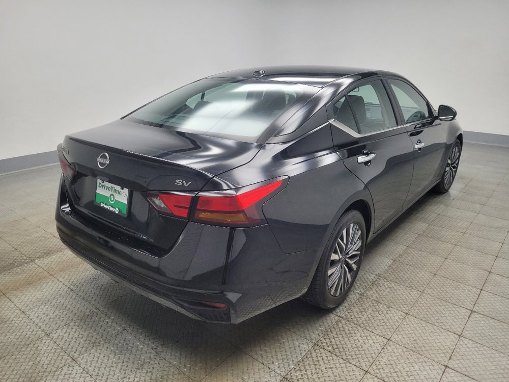 Used 2024 Nissan Altima 2.5 SV image 9