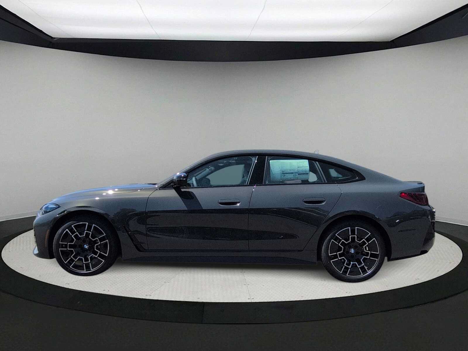 New 2026 BMW 430i xDrive w/ M Sport Package AWD/4WD image 5