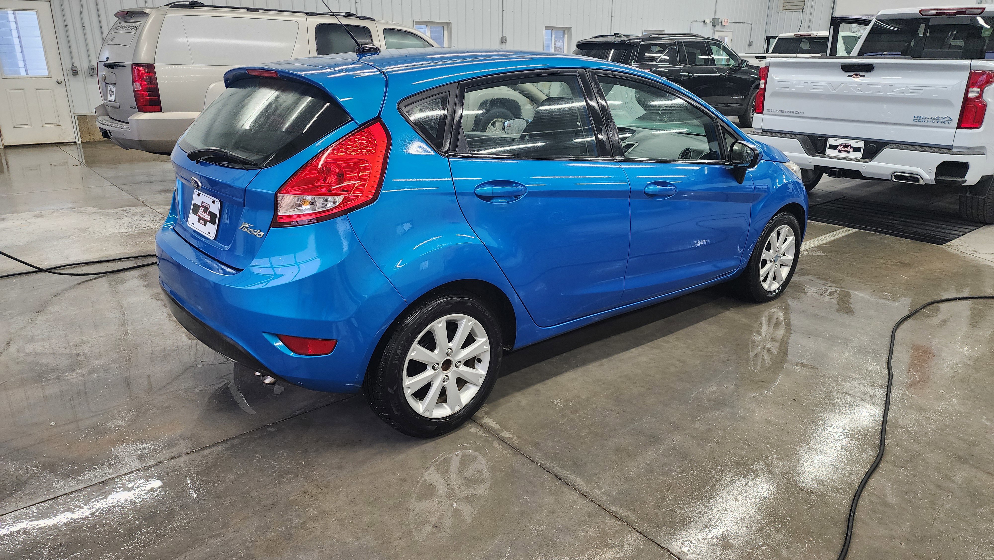 Used 2012 Ford Fiesta SE image 4