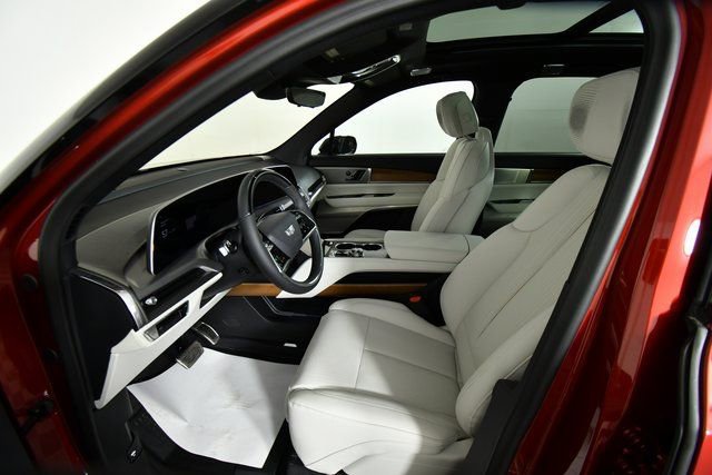 New 2026 Cadillac Vistiq Luxury w/ LPO, Floor Liner Package image 11