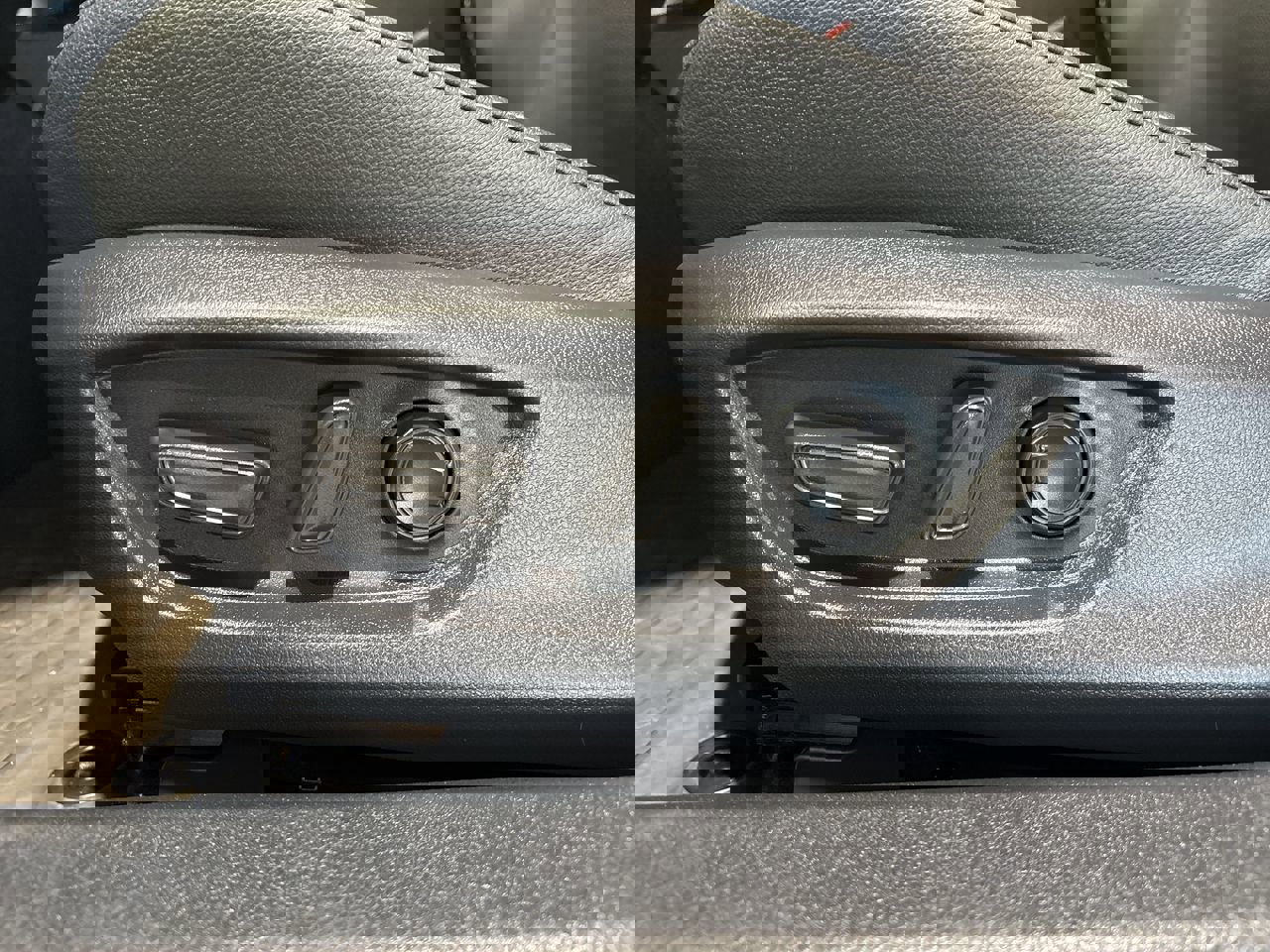 Certified 2025 Toyota Camry SE image 12