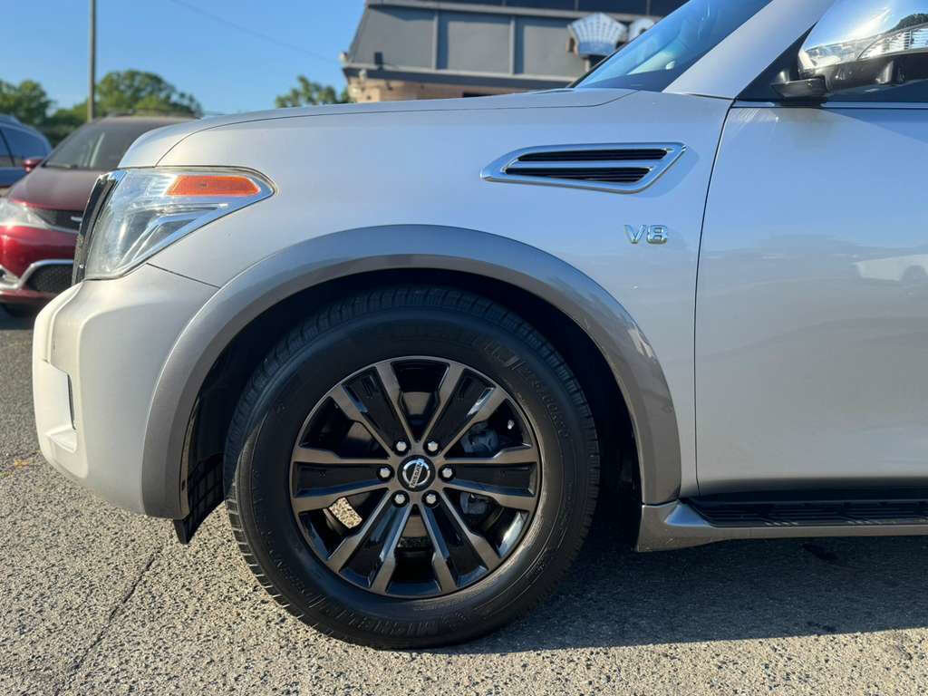 Used 2017 Nissan Armada Platinum w/ Interior Lighting Package image 7