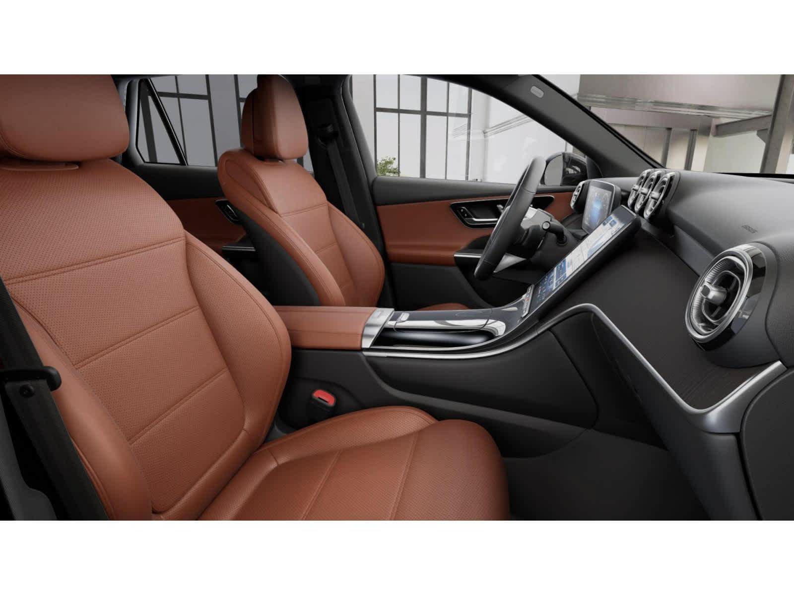 Used 2026 Mercedes-Benz GLC 300 4MATIC image 3