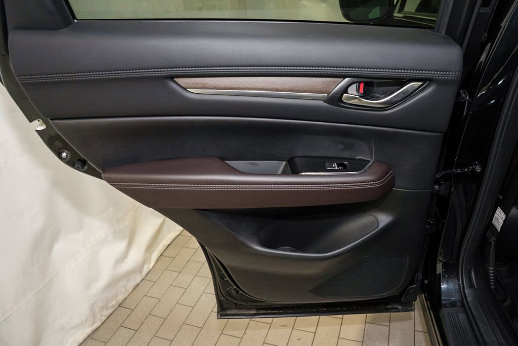 Used 2025 MAZDA CX-5 Signature image 10