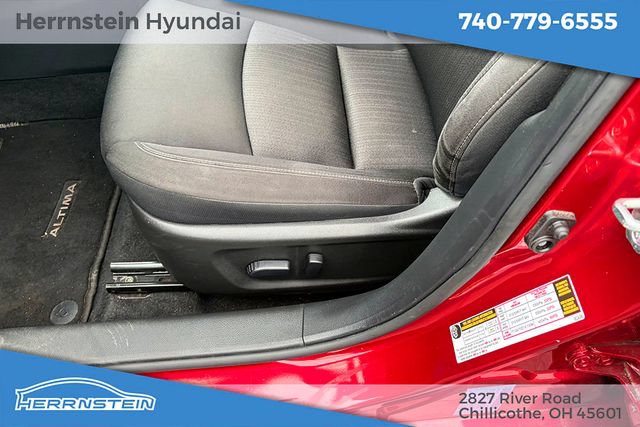 Used 2023 Nissan Altima 2.5 SV FWD image 16