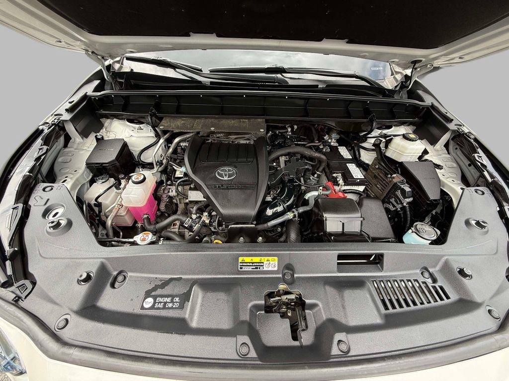 Used 2023 Toyota Highlander XLE AWD/4WD image 22