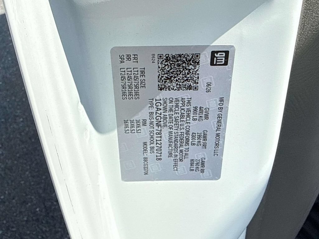 New 2026 Chevrolet Express 3500 LS RWD image 18