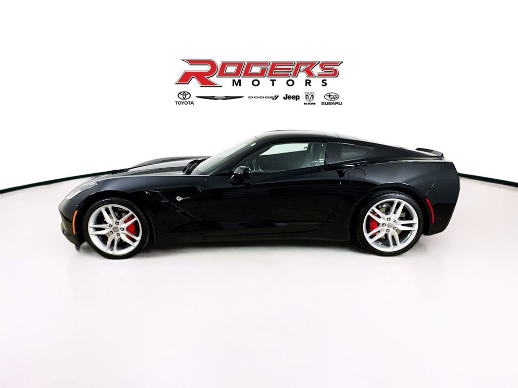 Used 2019 Chevrolet Corvette Stingray Coupe w/ 1LT RWD image 4